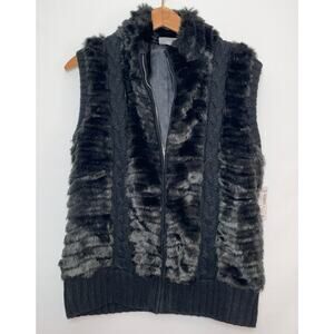 Roz &‎ Ali NWT Faux Fur Vest - Size S - New With Tag - Soft & Fabulous!